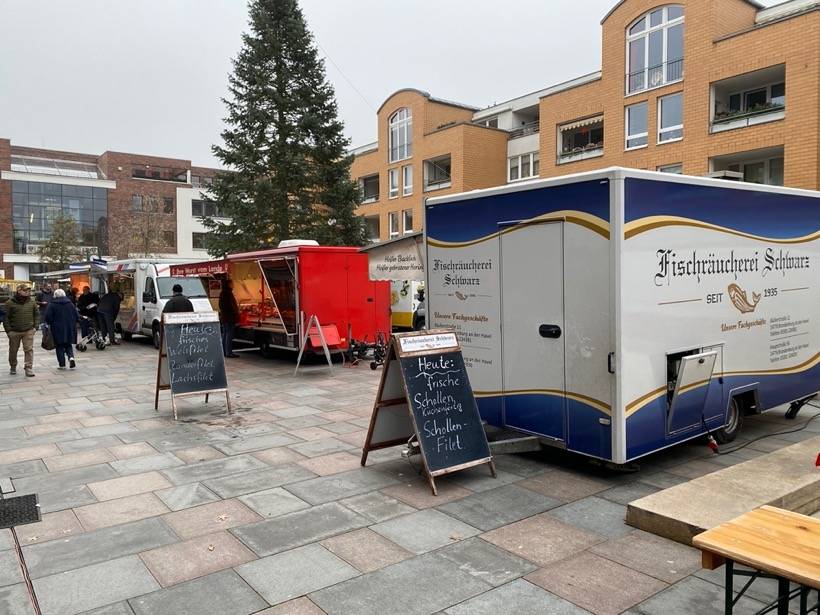 Wochenmarkt am Rathausmarkt in Kleinmachnow