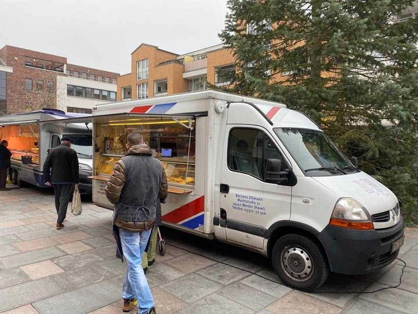 Wochenmarkt am Rathausmarkt in Kleinmachnow