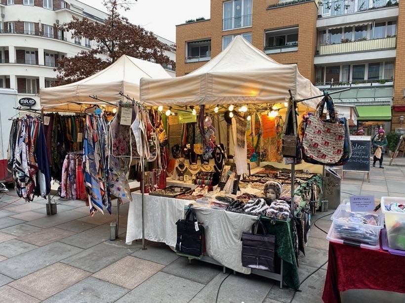 Wochenmarkt am Rathausmarkt in Kleinmachnow